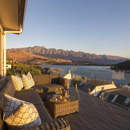 Lakefront Luxury By Amazing Accom Куийнстаун Екстериор снимка